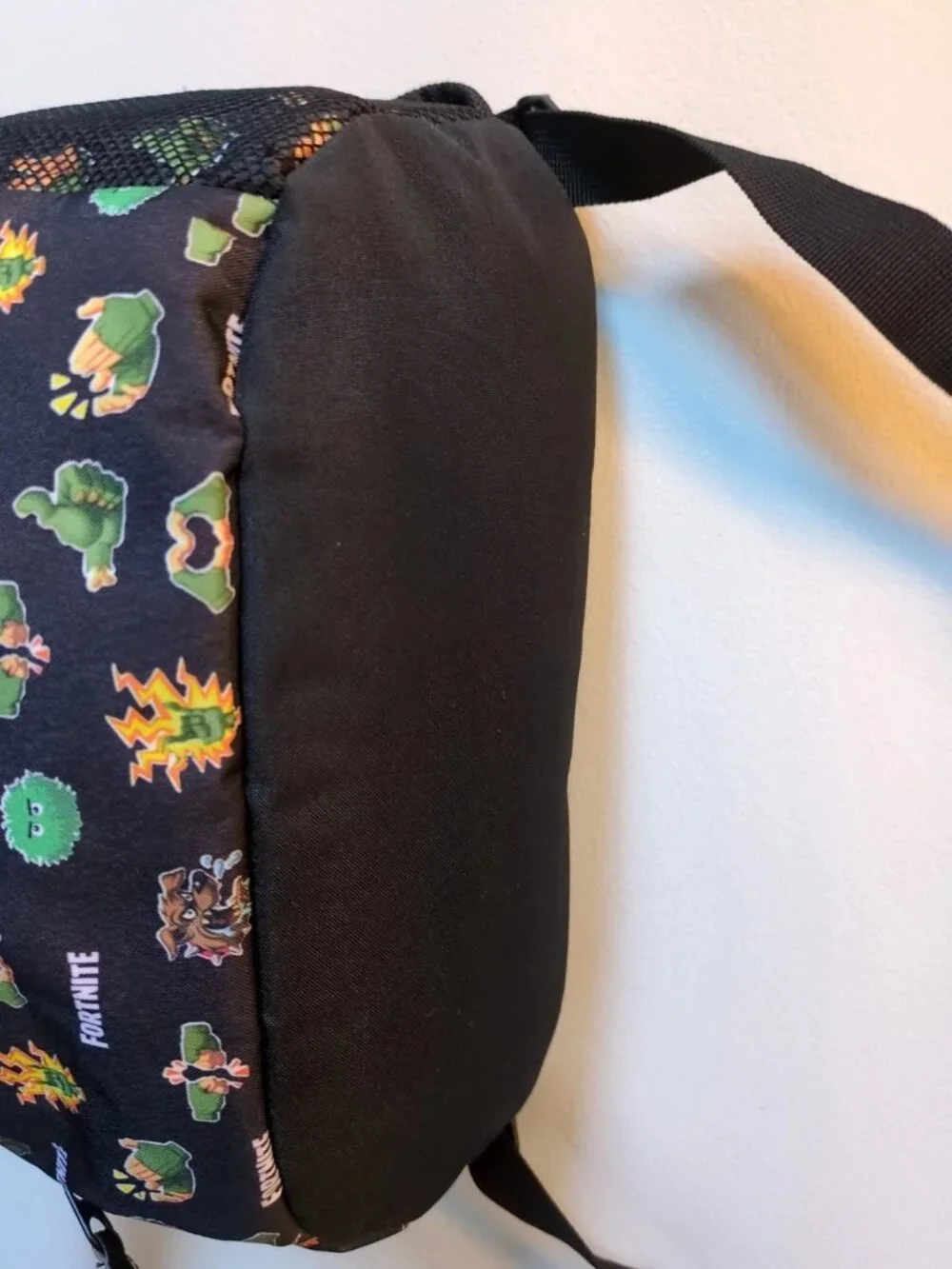 FORTNITE GAME LARGE 18x12x6 BACKPACK BOOK BAG CARRIER SCHOOL TRAVEL GAMING